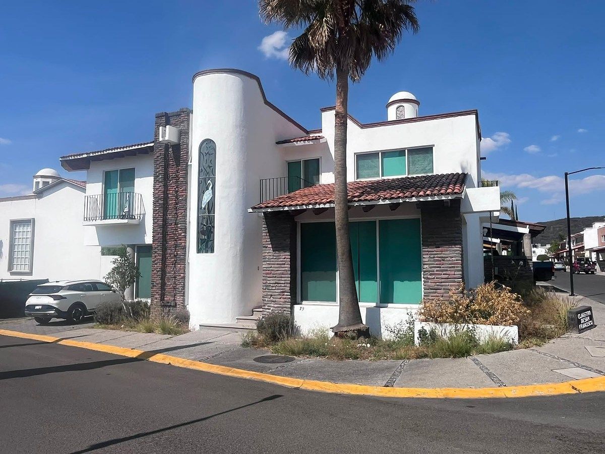 CASA EN VENTA EN CLAUSTRO DE SANTIAGO, QUERETARO, foto 1 de 12