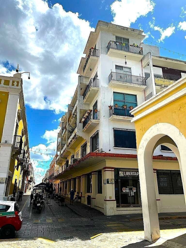 Edifício à Venda, Campeche, 3 andares, foto 1 de 13