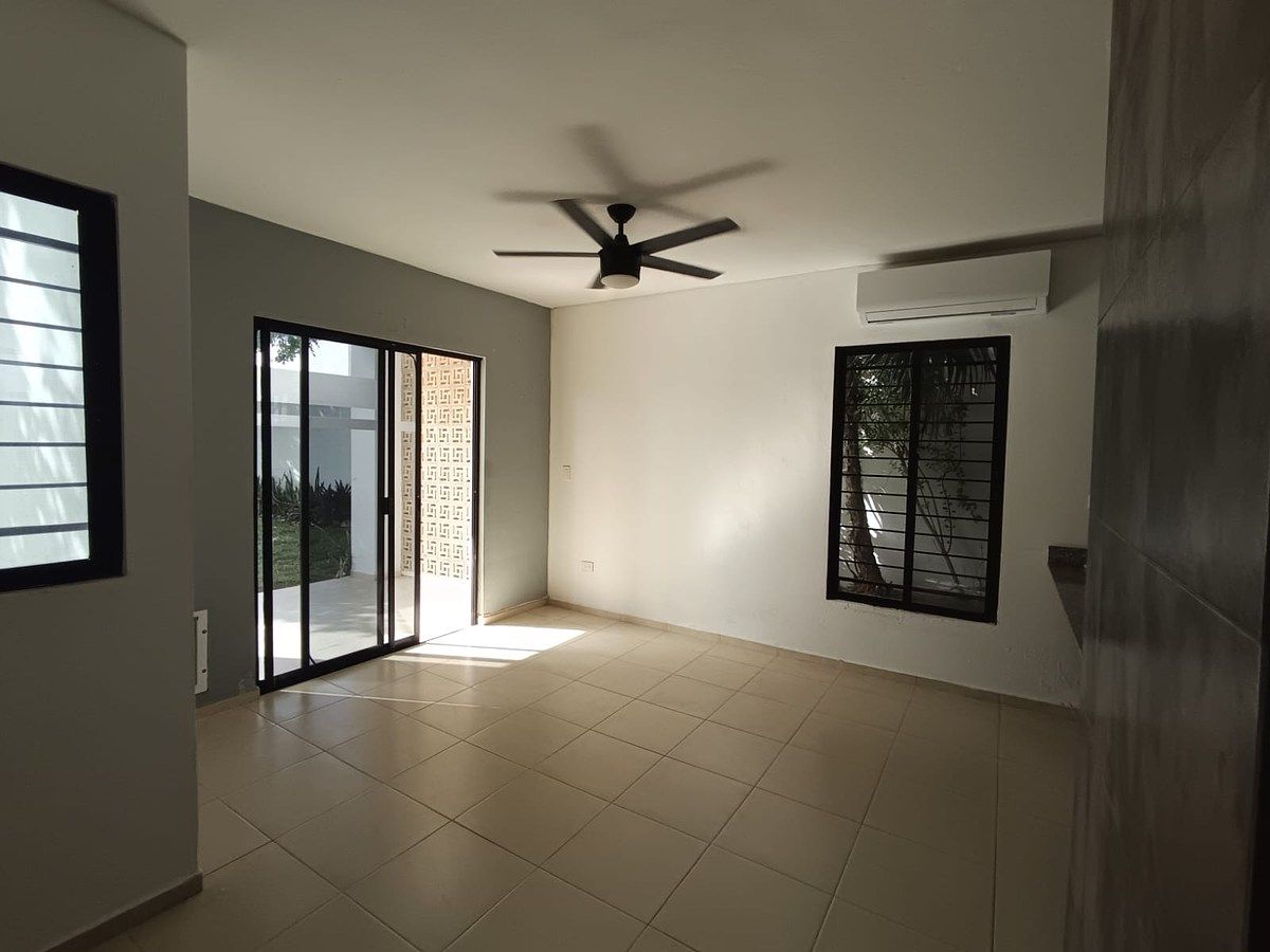 Casa en Gran Santa Fe, Mérida, foto 2 de 24