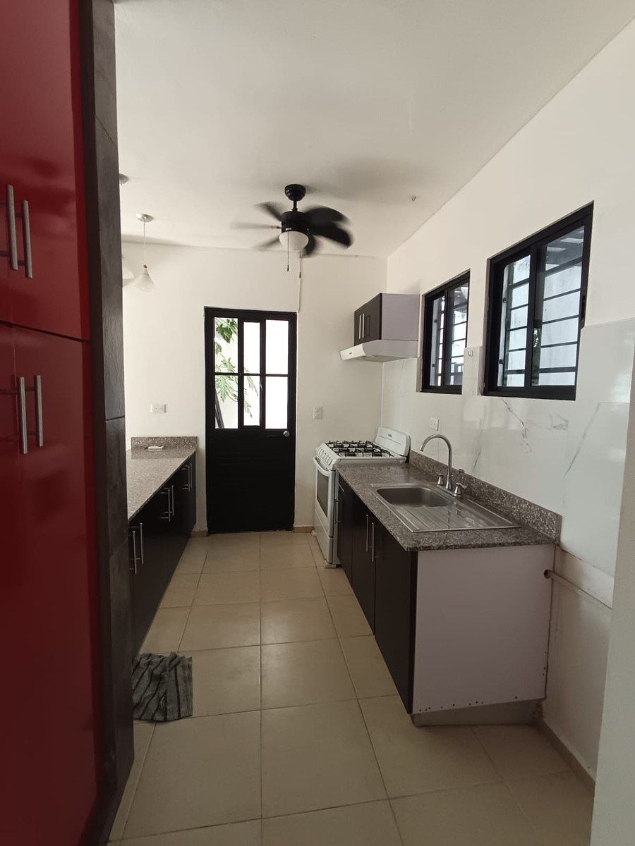 Casa en Gran Santa Fe, Mérida, foto 3 de 24