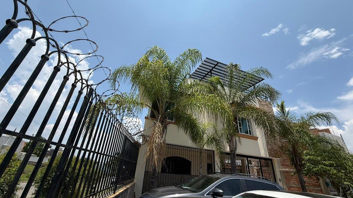 Casa en Paseos de Santiago, Tonalá, foto 2 de 41