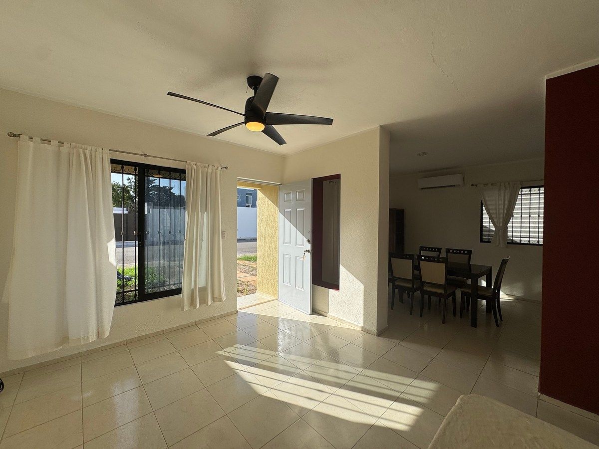 EN RENTA CASA EN MÉRIDA GRAN SANTA FE CAUCEL MÉRIDA, CERCA DE AVENIDA, foto 1 de 14