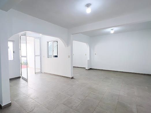 ROOM HOUSE FOR SALE IN MODERN COLONY, photo 1 of 6