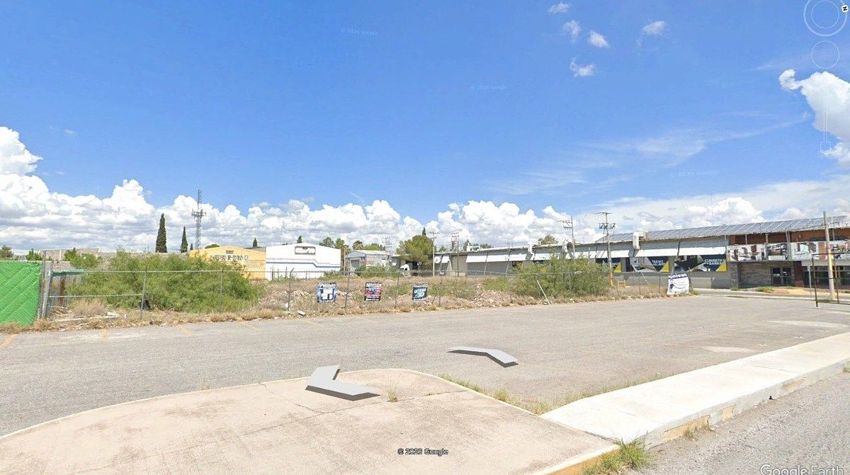 Terreno para Aluguel na Avenida Heroico Colégio Militar, foto 1 de 5