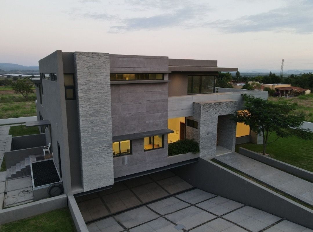 Casa en Santa Sofía Hacienda Country Club, El Arenal, foto 4 de 33