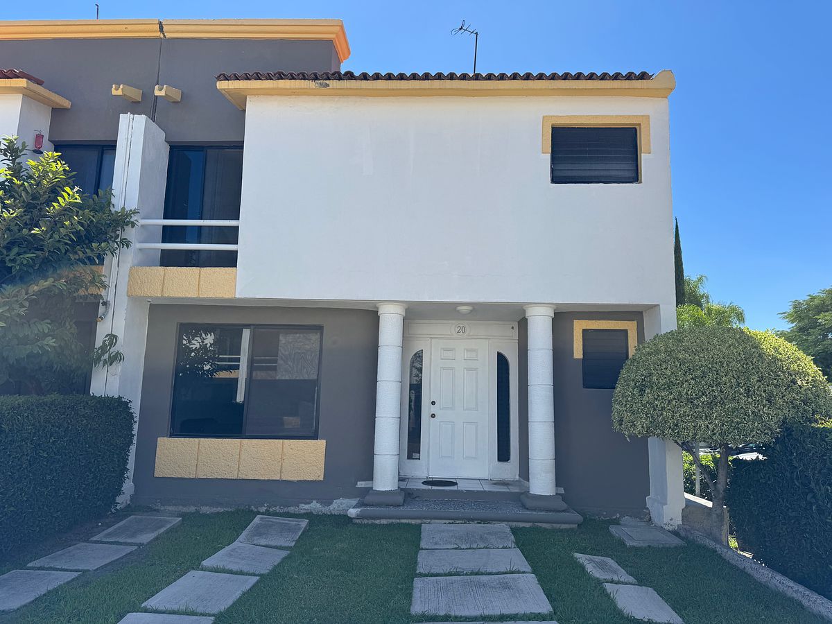 Casa de 4 quartos na Privada Los Portones Juriquilla, foto 1 de 15