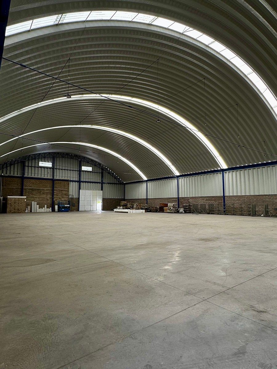 Excellent Industrial Warehouse for Rent of 2880 m2 to the West of Ags, photo 1 of 6