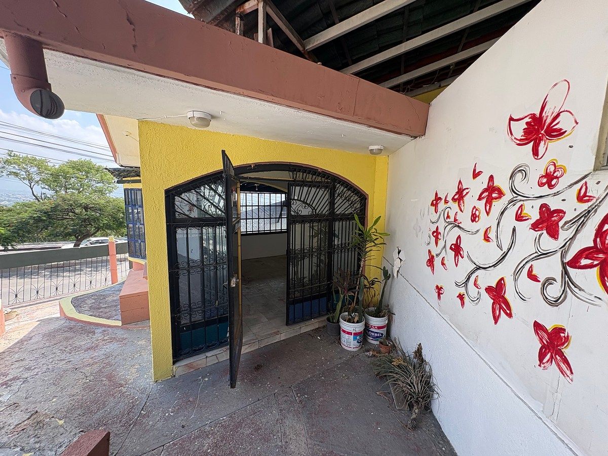 Local comercial en La Gloria, Tuxtla Gutiérrez, foto 28 de 48