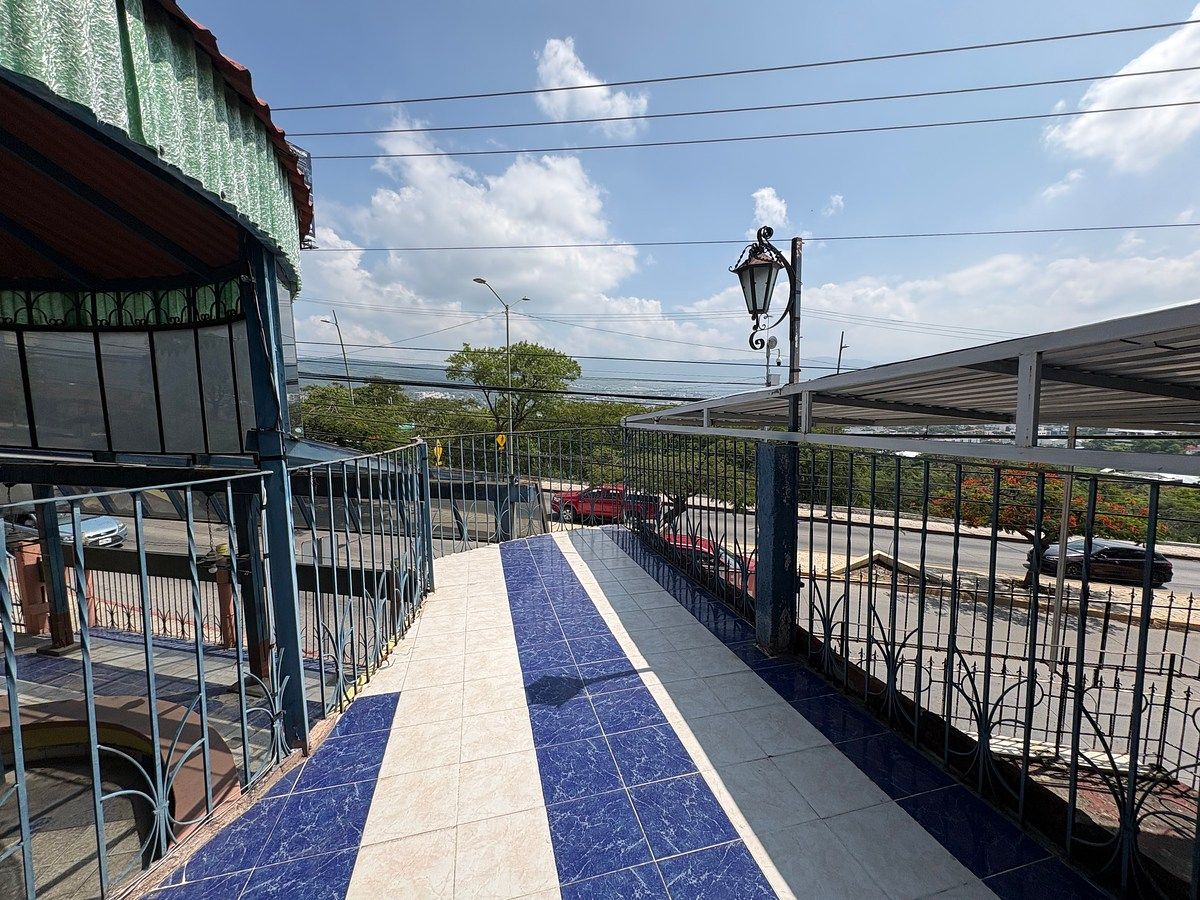 Local comercial en La Gloria, Tuxtla Gutiérrez, foto 42 de 48