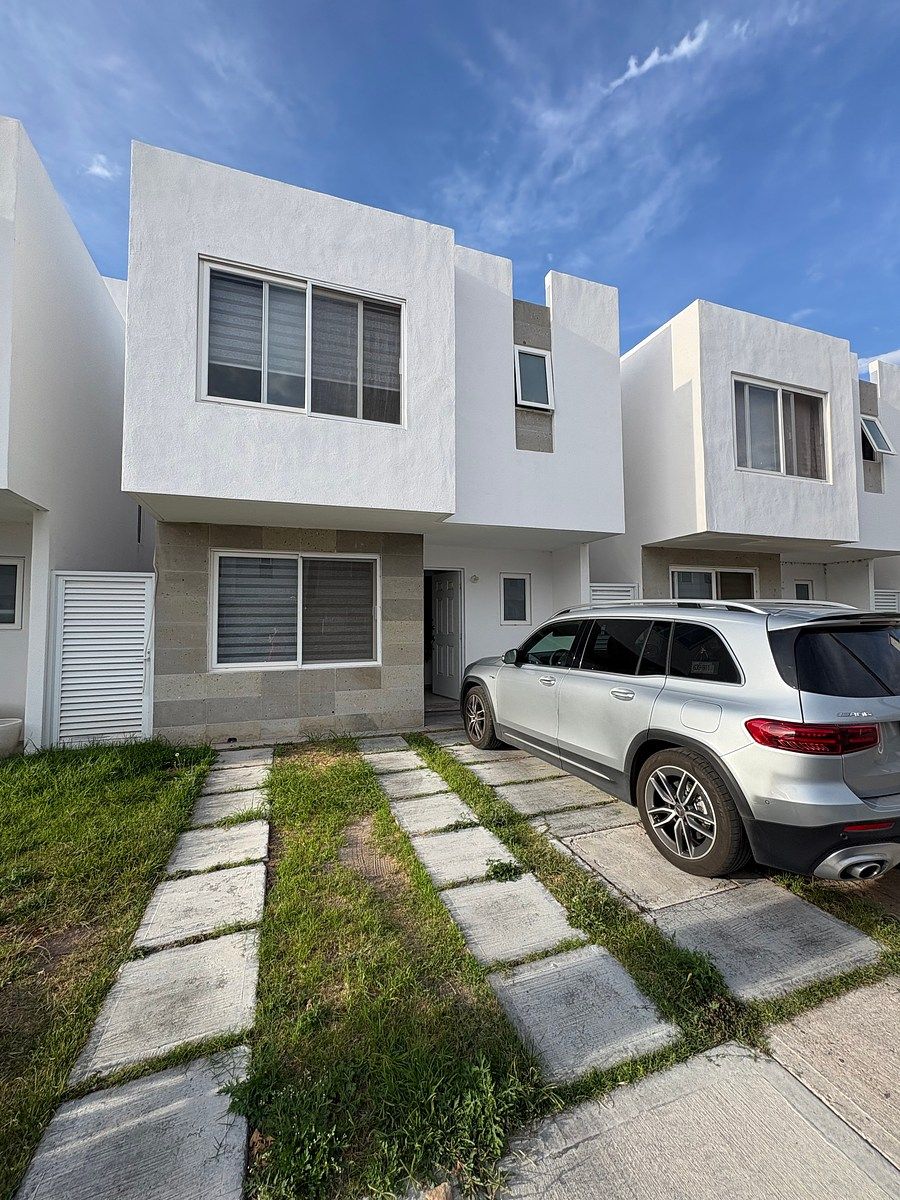 RENTA DE CASA AMUEBLADA EN MARSELLA EN RANCHO SANTA MÓNICA, foto 1 de 20