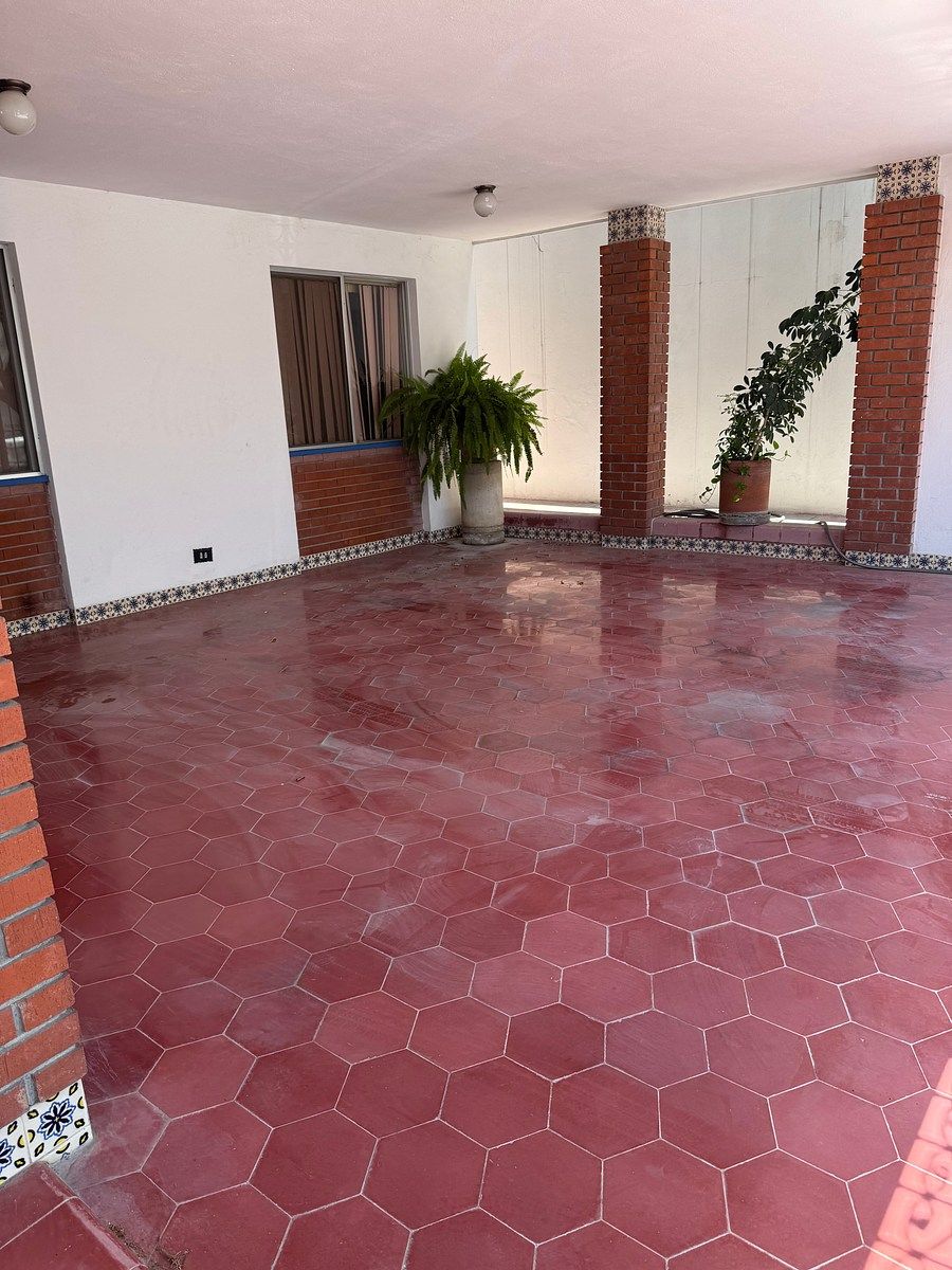 Casa em Contry la Silla, Guadalupe, foto 2 de 17