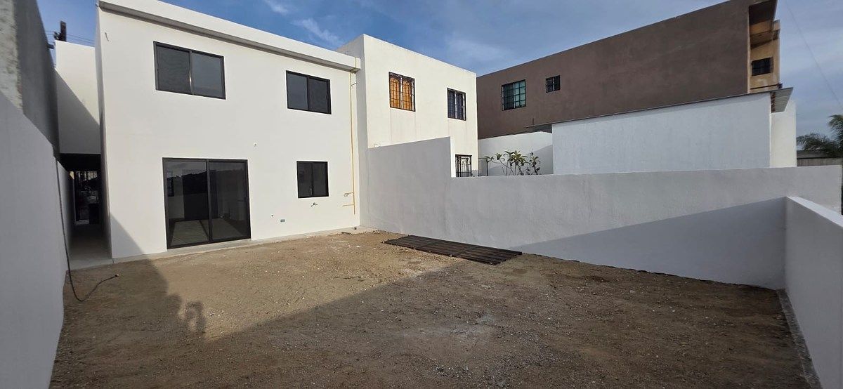 House in El Rubí, Tijuana, photo 29 of 30