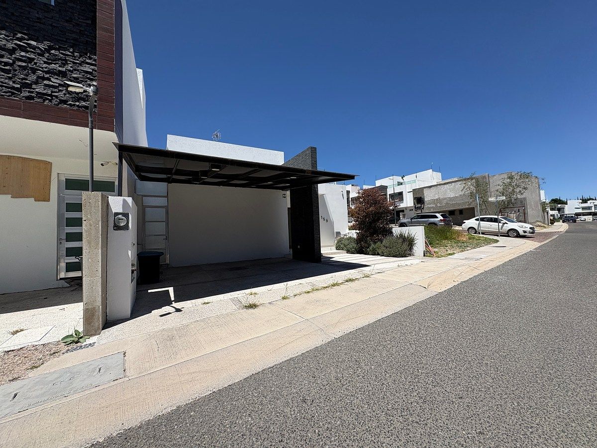 Casa en condominio en Lomas de Juriquilla, Querétaro, foto 2 de 28