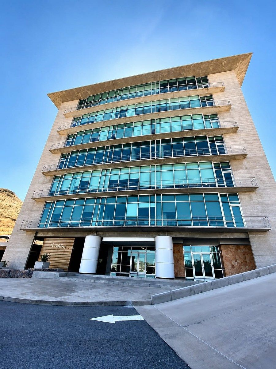 EXECUTIVE CENTER FOR SALE, photo 1 of 10