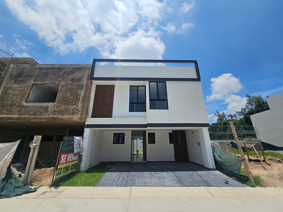 HOUSE FOR SALE | LEVANA RESIDENTIAL, ENGLAND | ZAPOPAN, photo 1 of 19