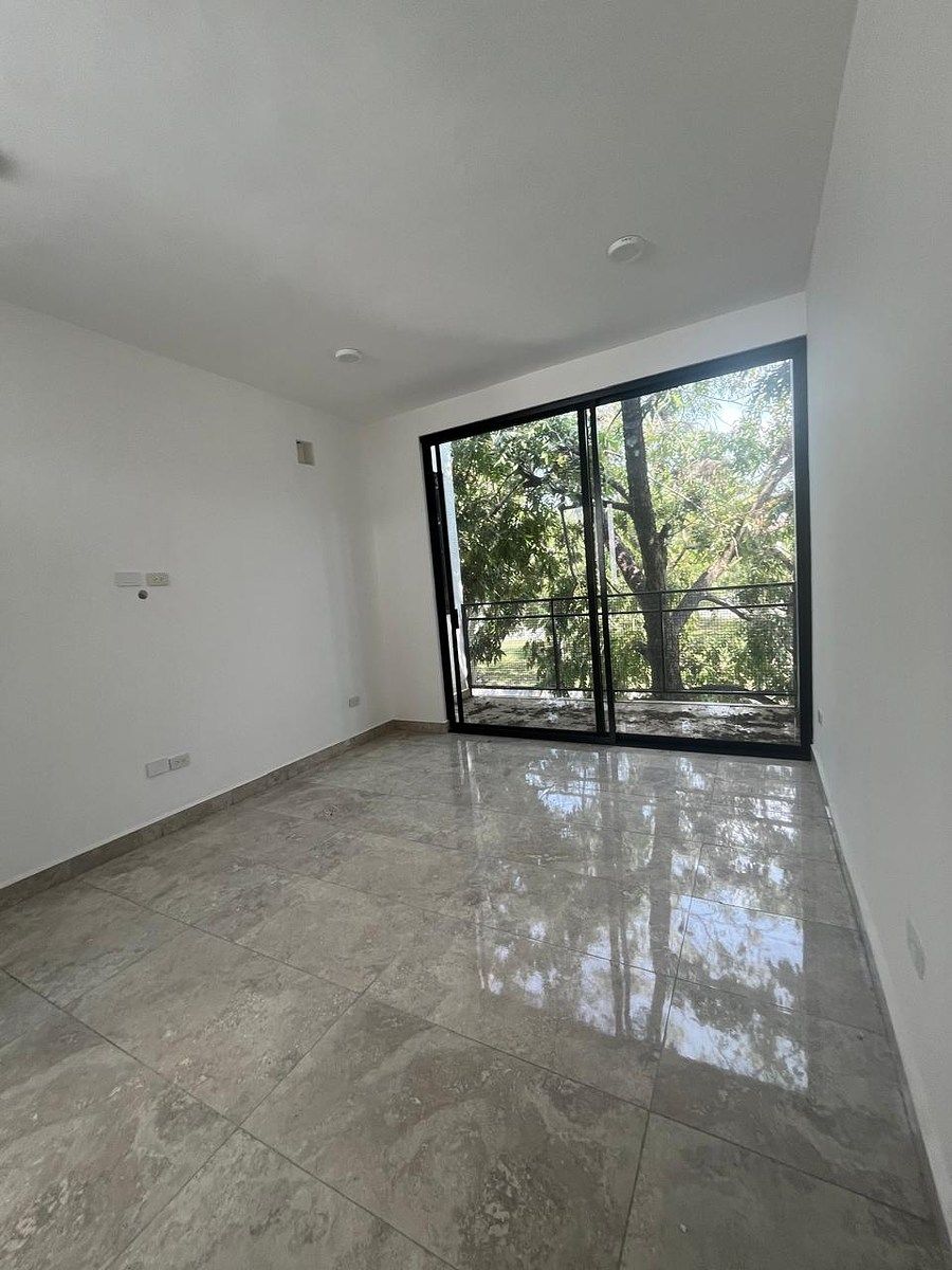 House in El Yerbaniz, Santiago, photo 4 of 15