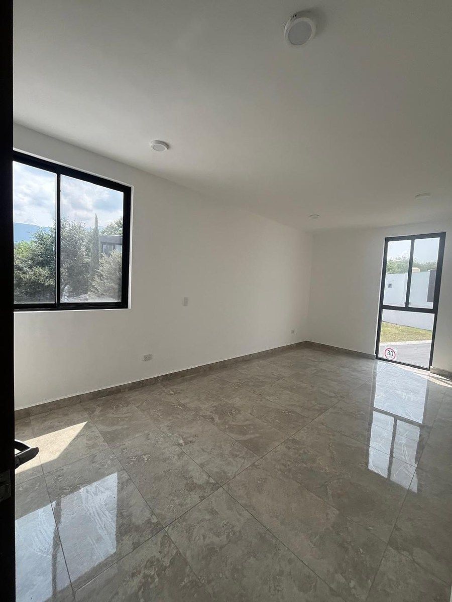 House in El Yerbaniz, Santiago, photo 9 of 15