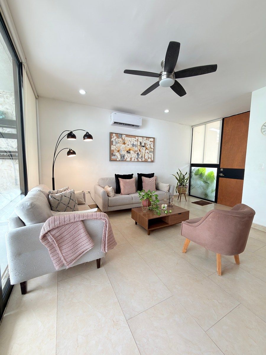 Casa en Venta con Paneles Solares y Equipamiento Completo en Privada, Dzityá, foto 1 de 32