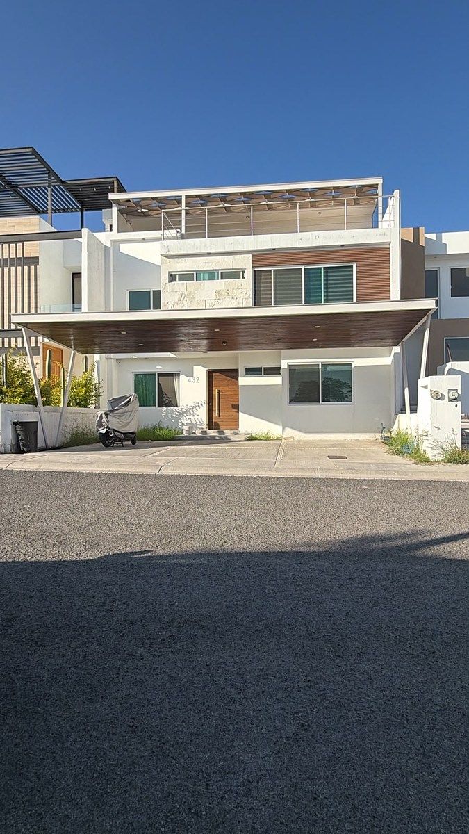 Casa en venta en Lomas de Juriquilla, vista privilegiada y precio de oportunidad, foto 1 de 20