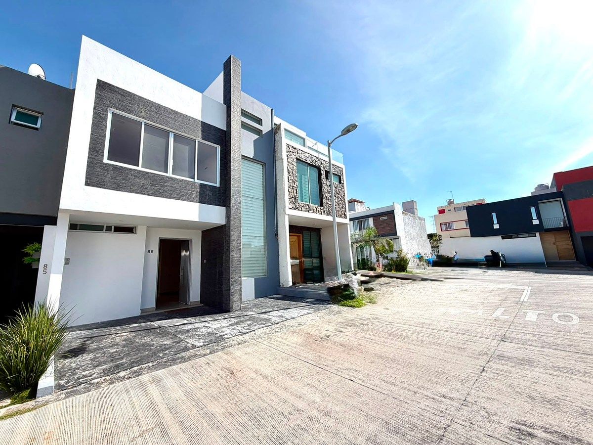 Casa em Valle Imperial, Zapopan, foto 3 de 22