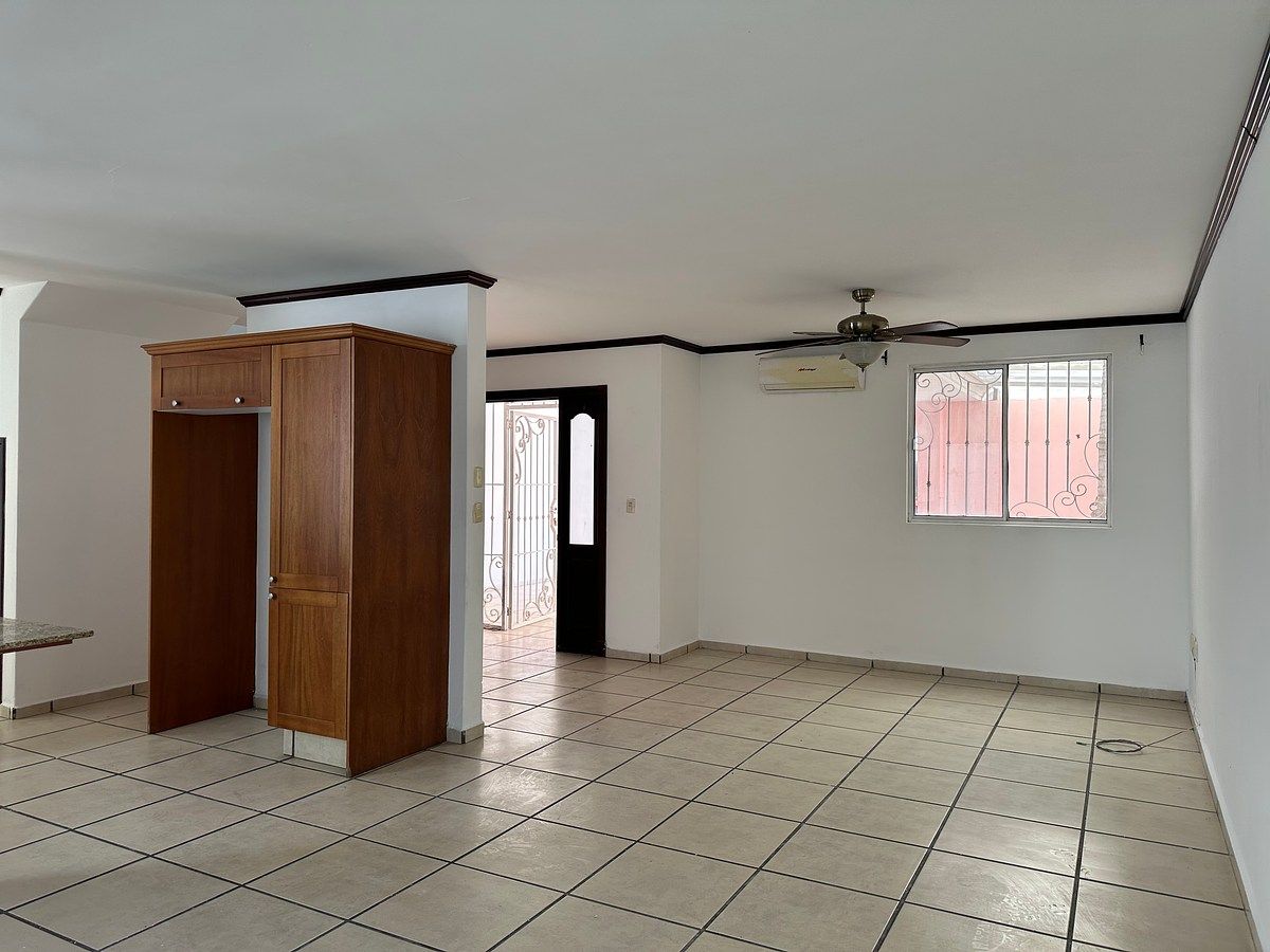 Casa em Los Ángeles Villas, Durango, foto 8 de 34