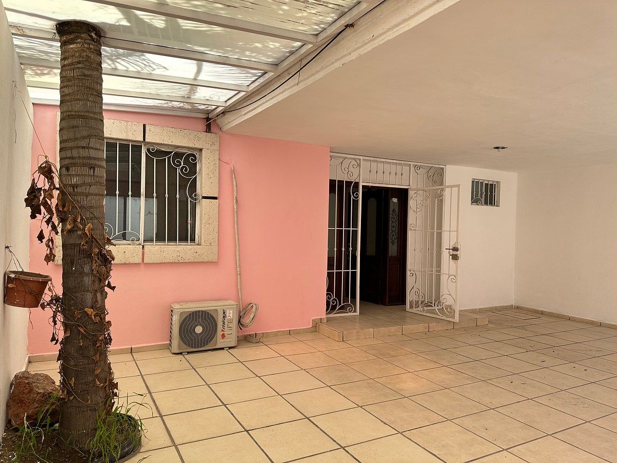 Casa em Los Ángeles Villas, Durango, foto 3 de 34