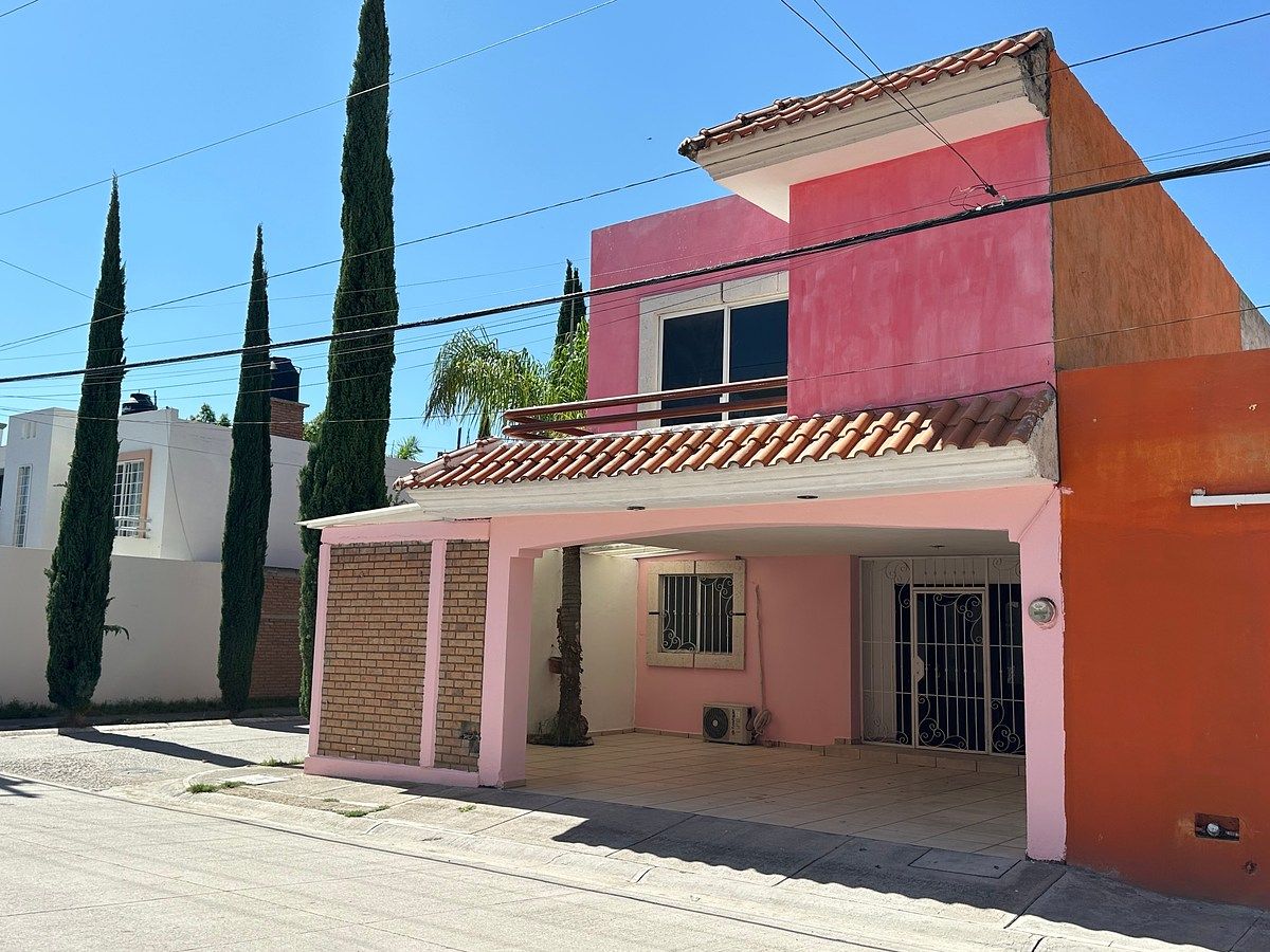 Casa em Los Ángeles Villas, Durango, foto 2 de 34