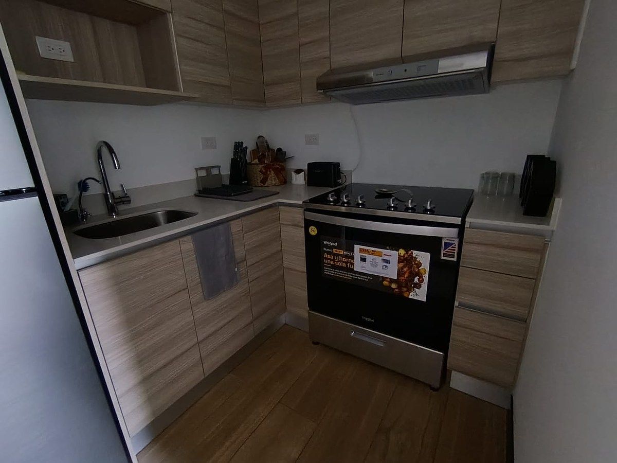 Apartamento en Zona 14, La Villa, Guatemala, foto 3 de 10