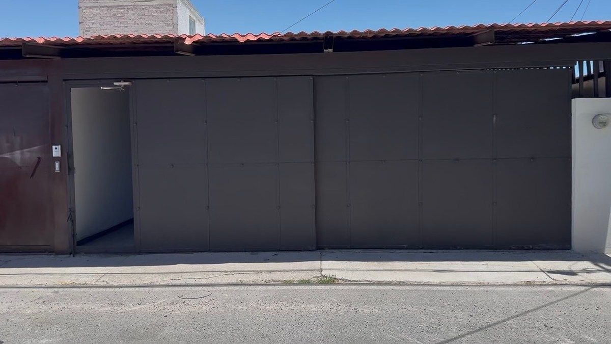 SALE OF HOUSE IN LAS TERESAS ONLY OWN RESOURCES, photo 1 of 11