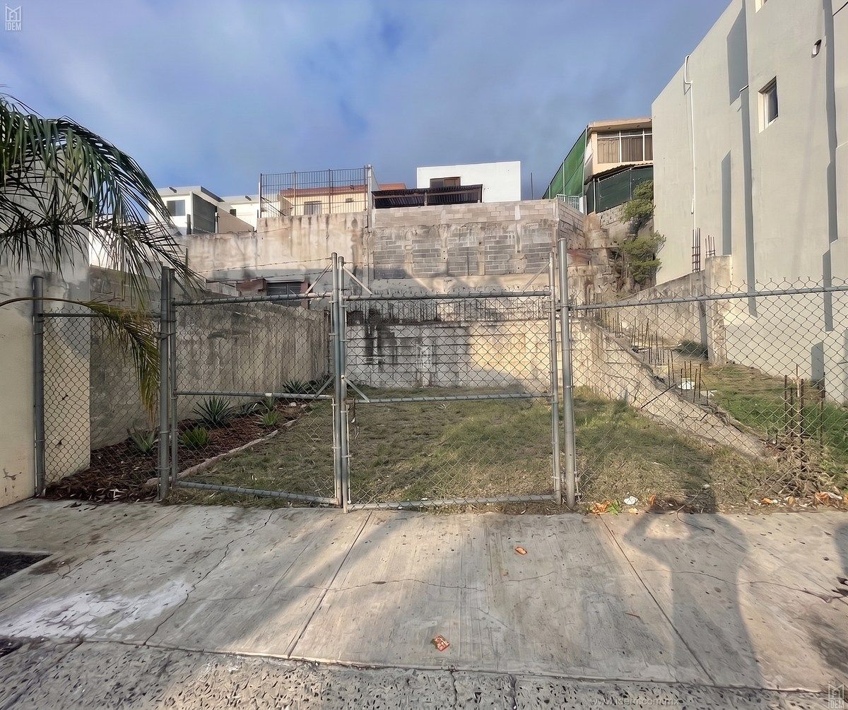 Lot in Ciudad Satélite, Monterrey, photo 2 of 4