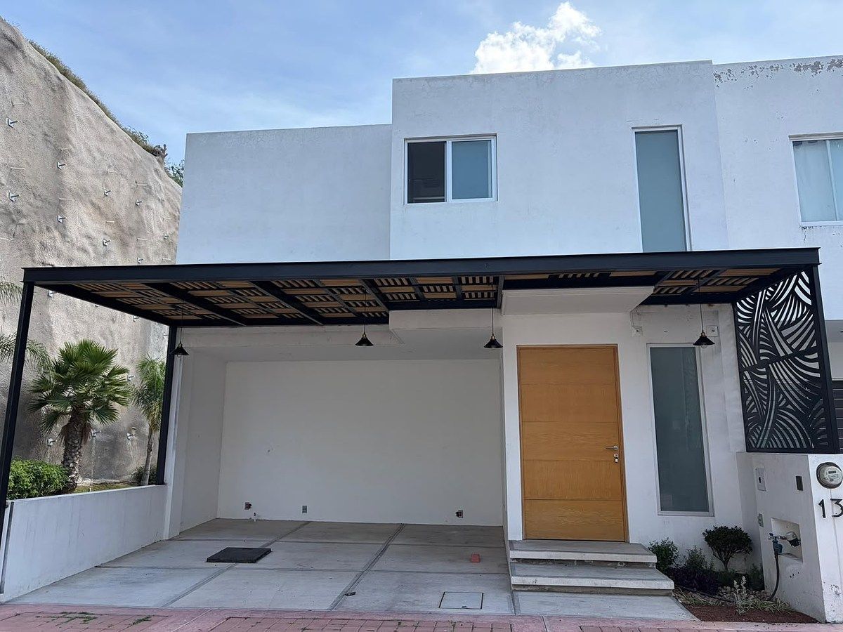 Venta casa nueva frente a Loma Dorada, foto 1 de 13