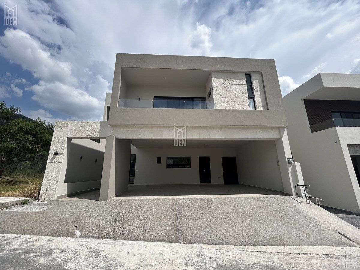0320 - House for Sale in Pedregal de la Silla, National Highway, photo 1 of 16