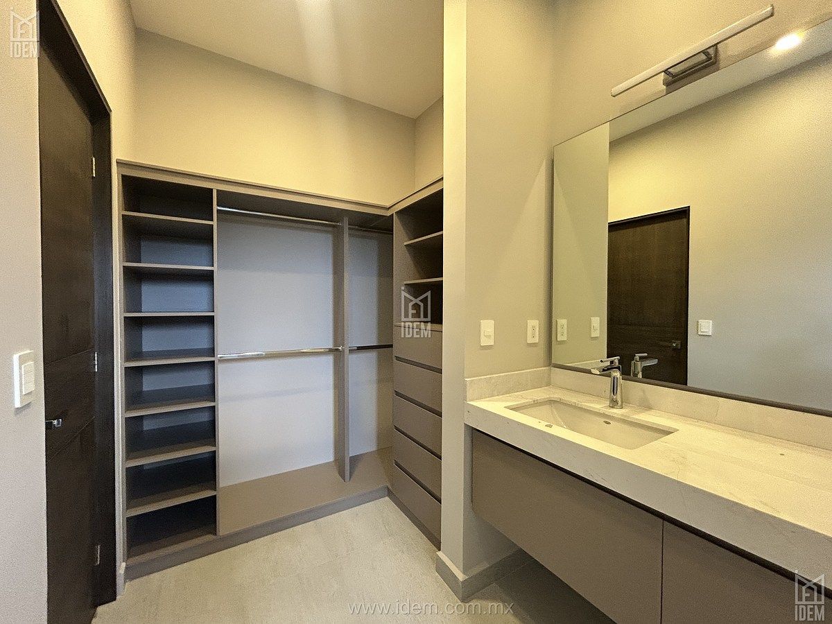 House in Pedregal la Silla 1 Sector, Monterrey, photo 12 of 16