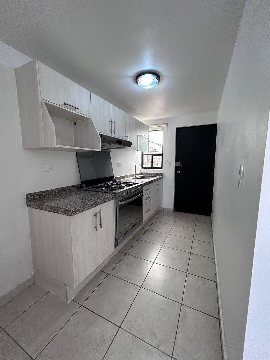 House in Gated Community in Sonterra, Querétaro, photo 4 of 16