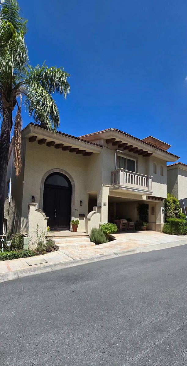 House for Sale  Los Ángeles Bosque Residential  Valle Oriente, photo 1 of 30