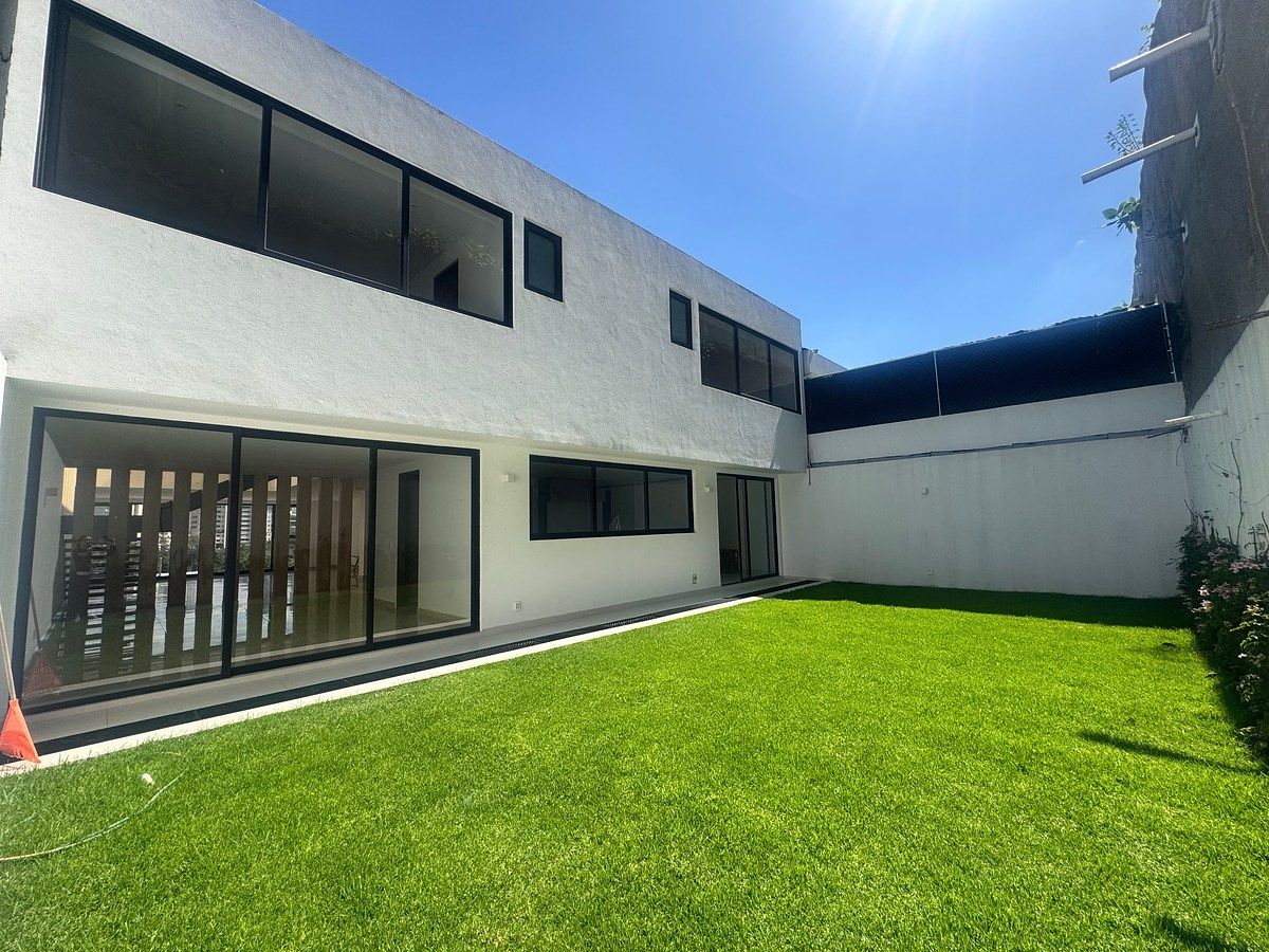 ESTRENE CASA CERRADA LIFE BY BOSQUE REAL, foto 1 de 40