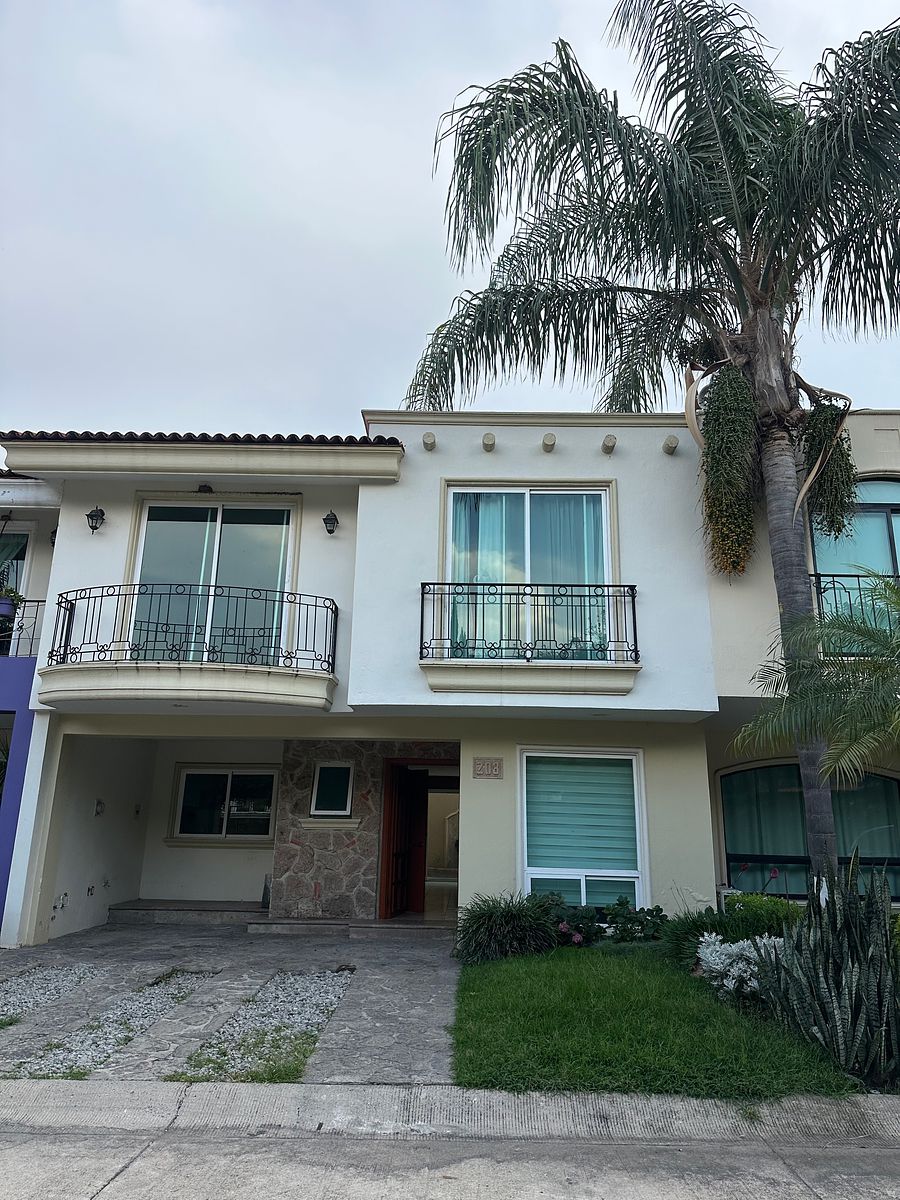 House for sale in San Agustin, just minutes from Santa Anita, photo 1 of 48