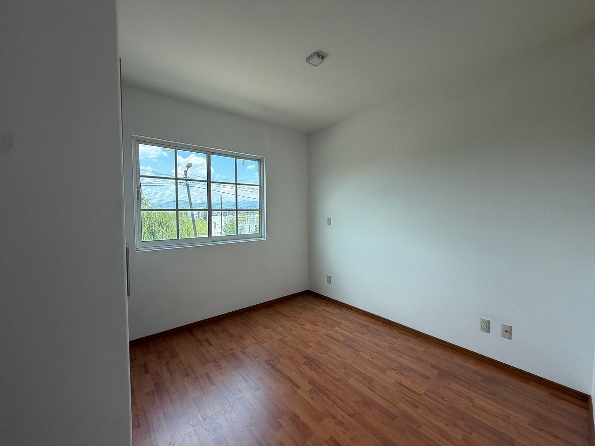 Vista de la tercera habitación, foto 25 de 34