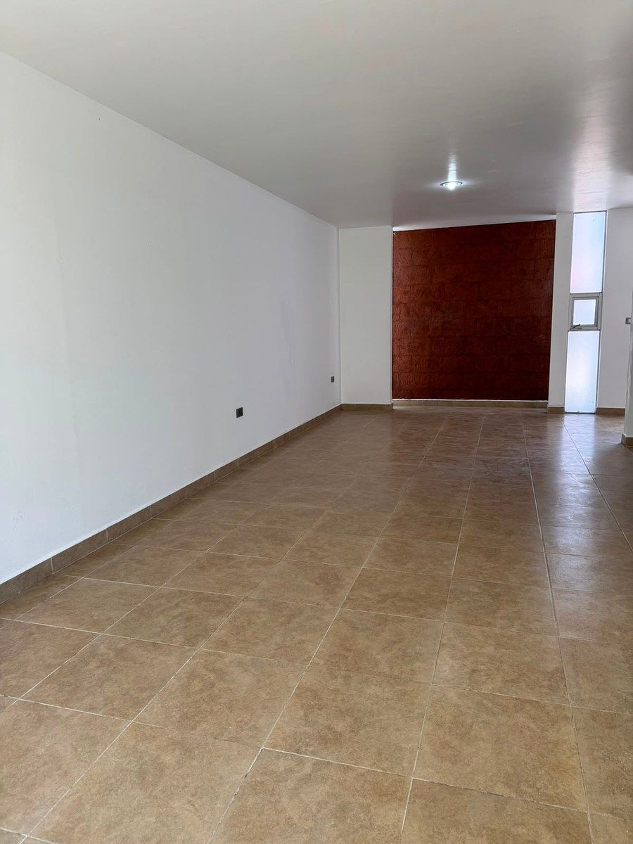 House in Gated Community in Juriquilla Santa Fe, Querétaro, photo 2 of 11