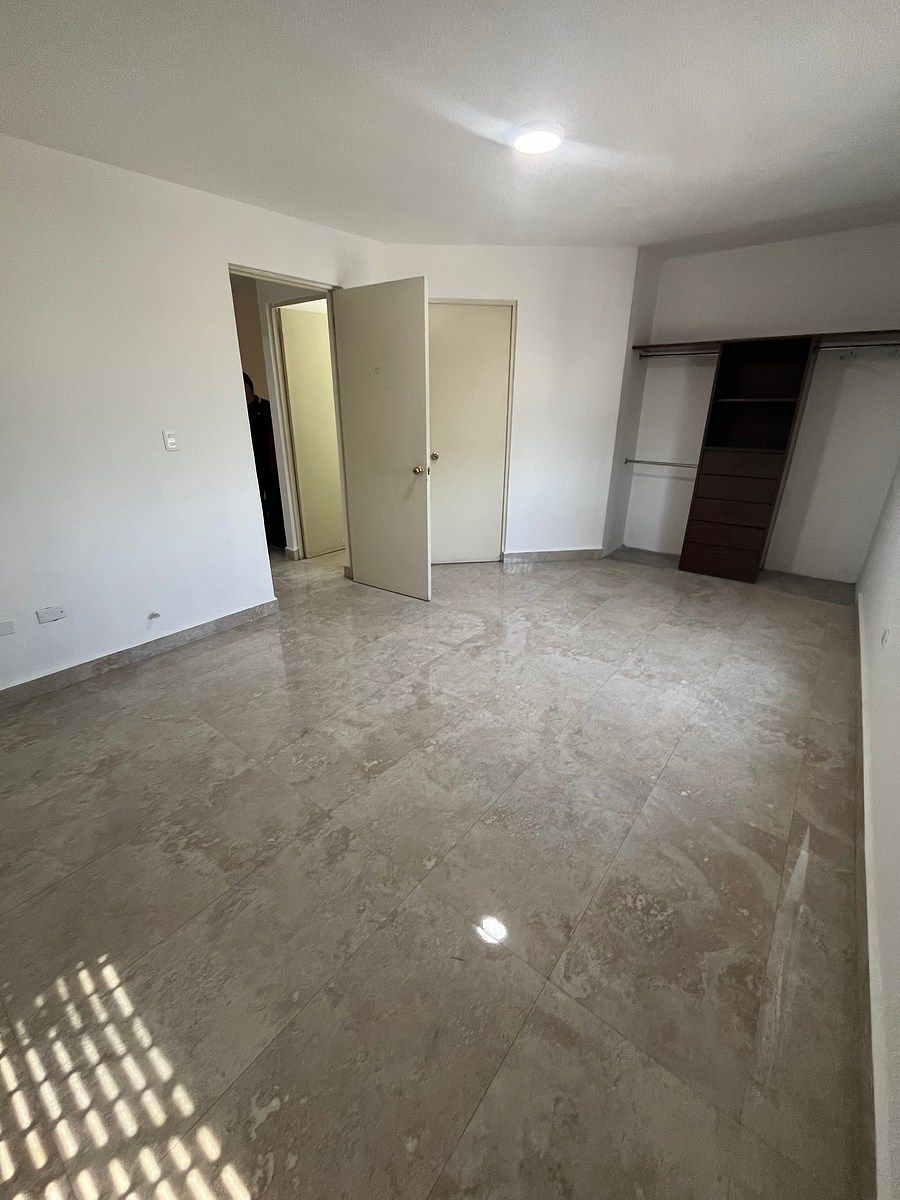 Casa em Cerradas de Lindavista, Guadalupe, foto 15 de 21