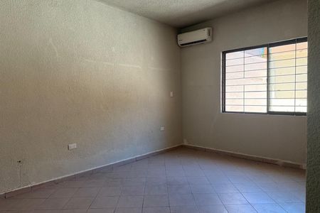 Casa para ALUGUEL na Col. Centro, San Nicolás de los Garza, Nuevo León.