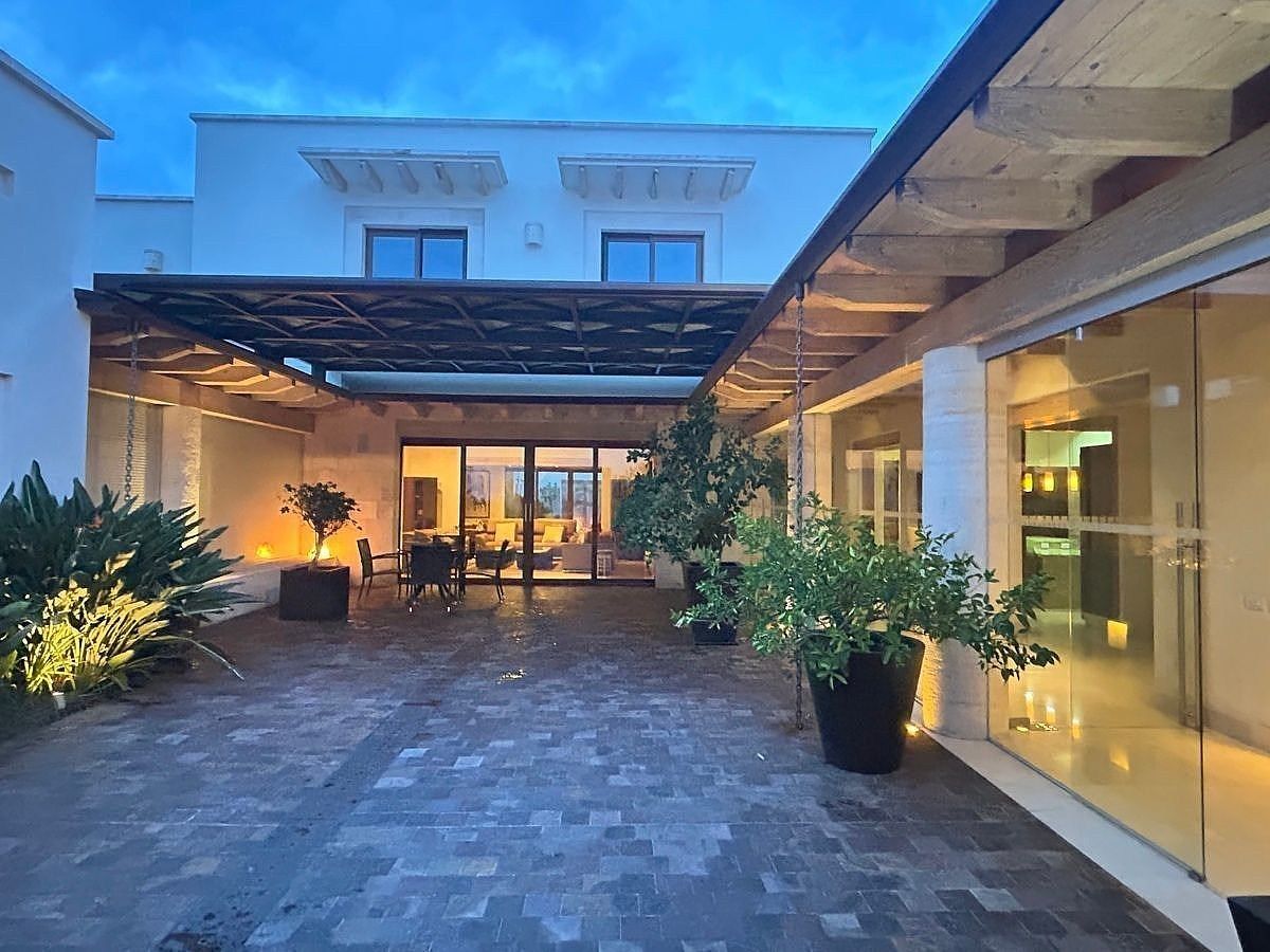 Residência de Luxo Exclusiva/ CCQ, foto 1 de 34