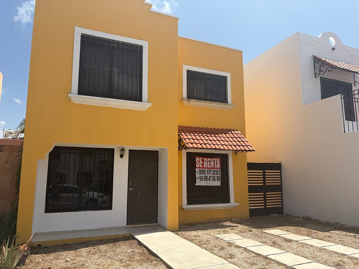 House in Gran Santa Fe, Mérida, photo 2 of 11