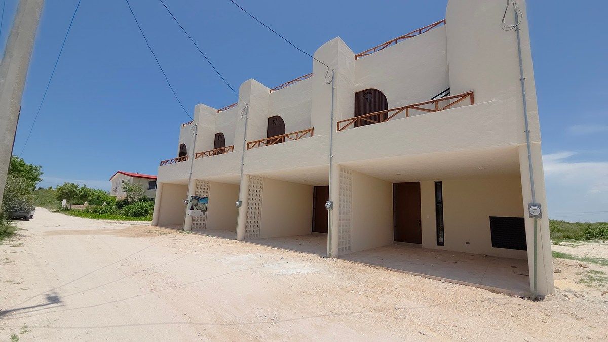 Casa geminada na praia | 3 Quartos | Piscina | Terraço | Chicxulub Yucatán, foto 1 de 18