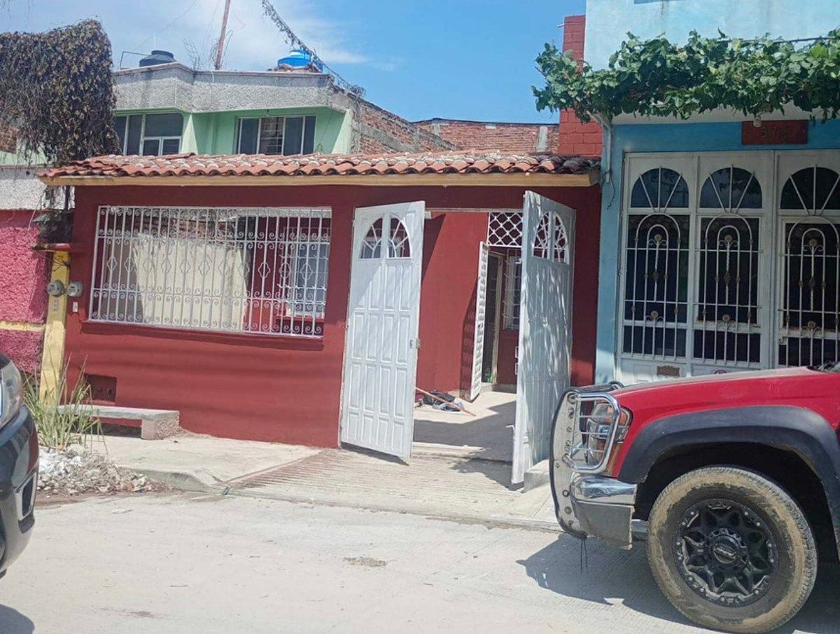 CASA À VENDA NA COL. LA MISIÓN TUXTLA R$800.000 À VISTA, foto 1 de 3