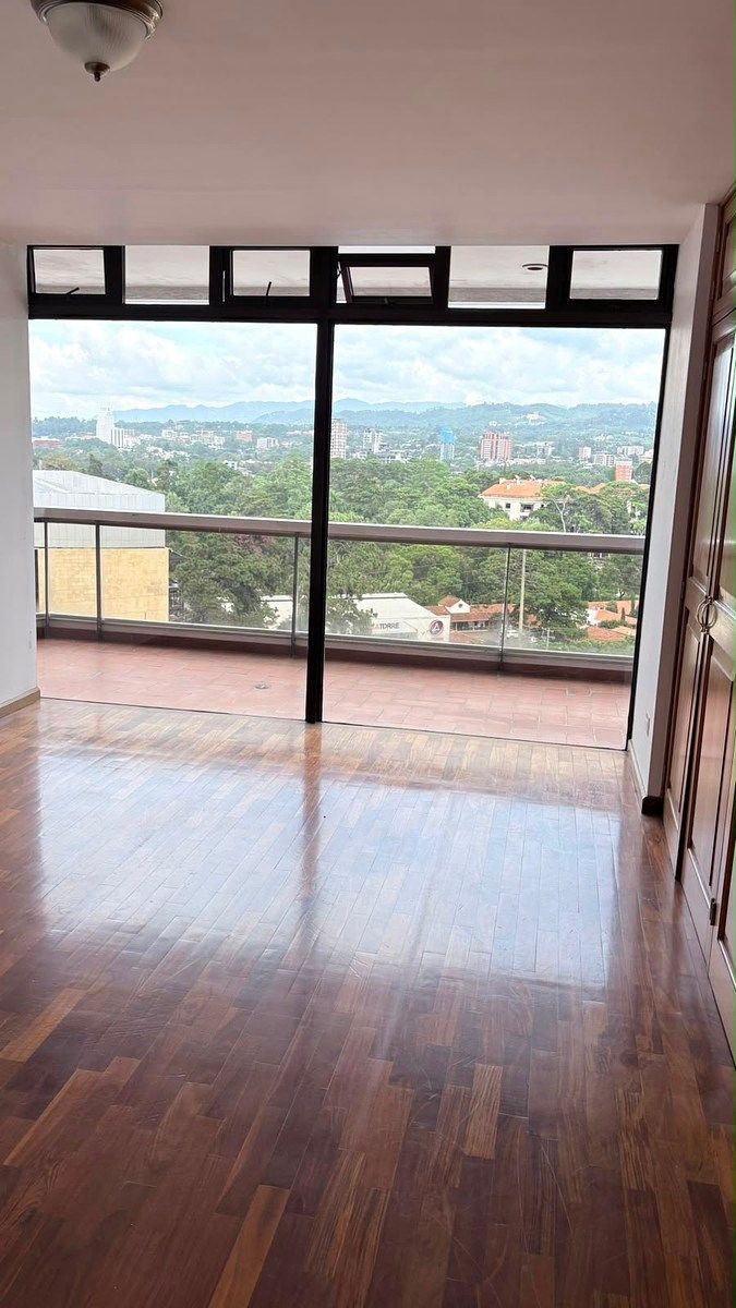 Apartamento en renta en zona 10, foto 1 de 10