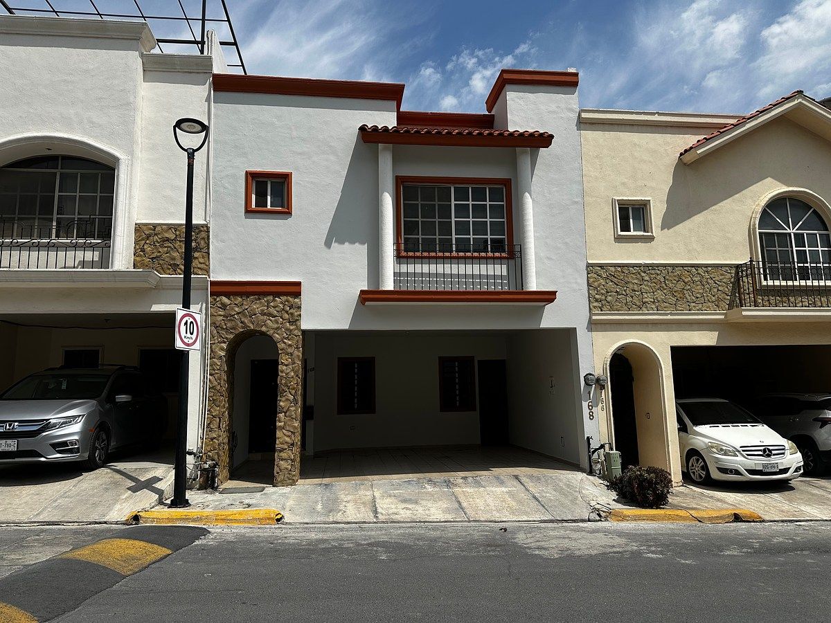 Casa en Venta  Residencial la Huasteca, foto 1 de 32