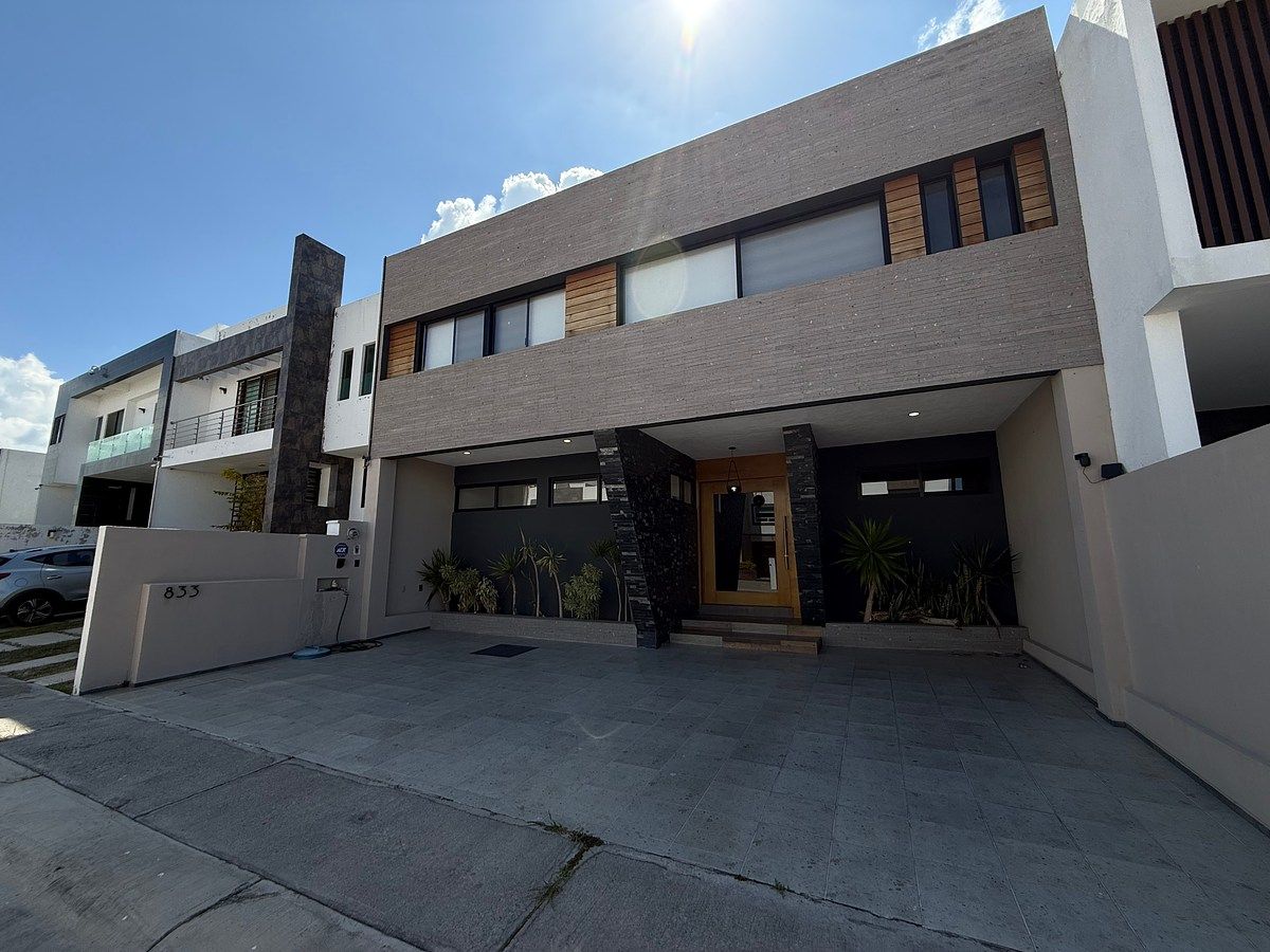 CASA DOHA - CUMBRES DEL LAGO JURIQUILLA, foto 1 de 40