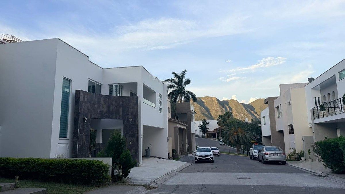 Casa em Lomas del Hipico 1 Sector, Monterrey, foto 2 de 18
