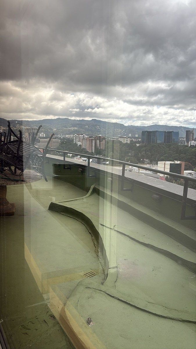 Oficina en Zona 10, Guatemala, foto 12 de 14